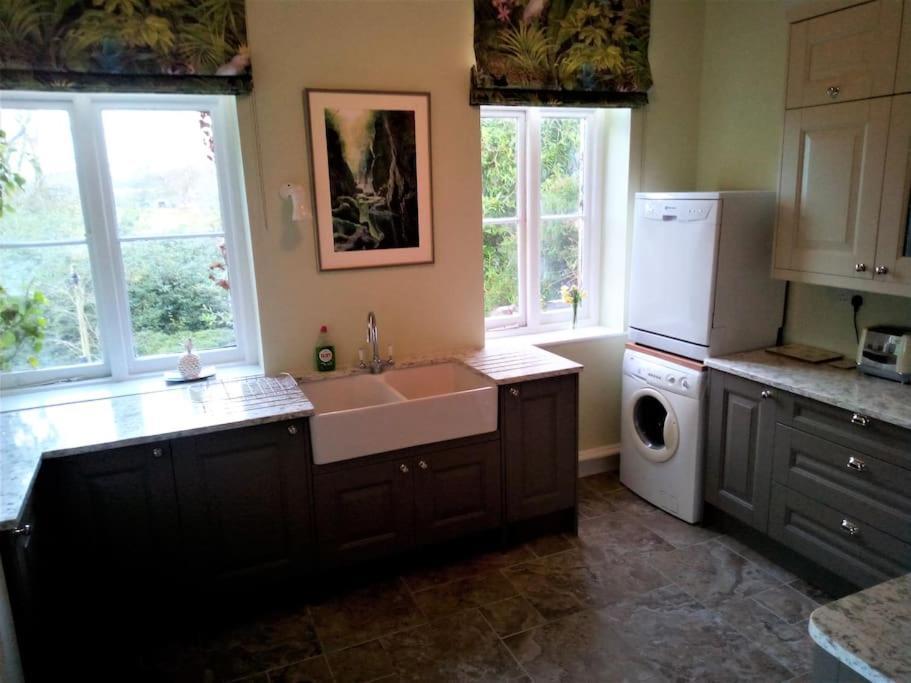 Tranquil Getaway Near Brecon Beacons Llandovery Exterior foto